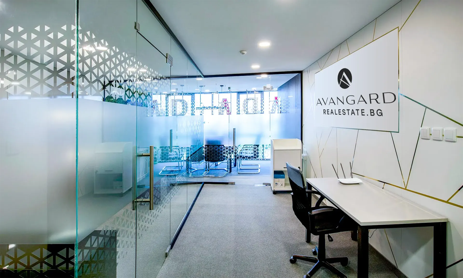 Avangard Real Estate Office 5