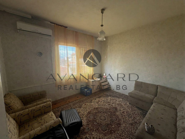 ДВУЕТАЖНА КЪЩА с.КРУМОВО