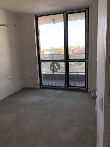 Three bedroom with parking spot akt 16 Smirnenski