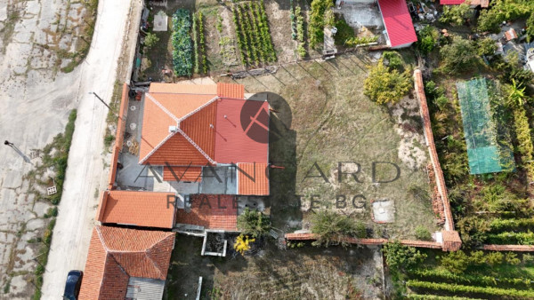 FULLY FURNISHED HOUSE WITH GARAGE IN MOMINO VILLAGE