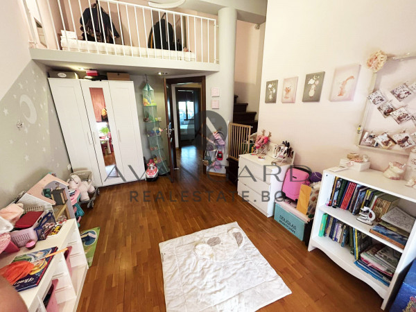 Обширен ТРИСТАЕН ПАНАИРА