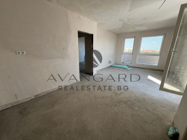 One -bedroom apartment in front of act 16