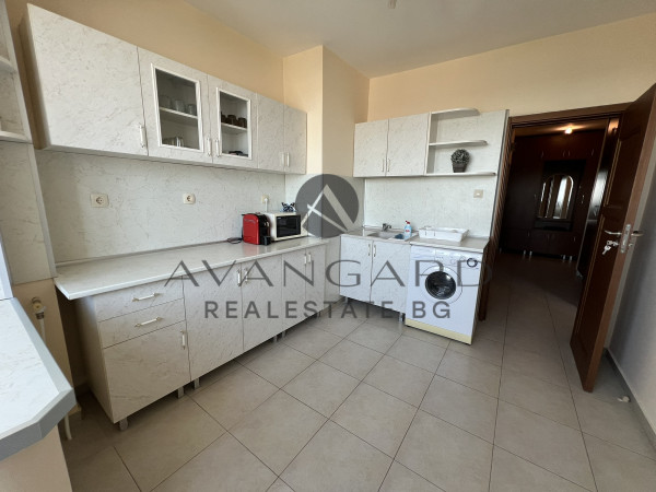 Exclusive! Dotted two -bedroom apartment