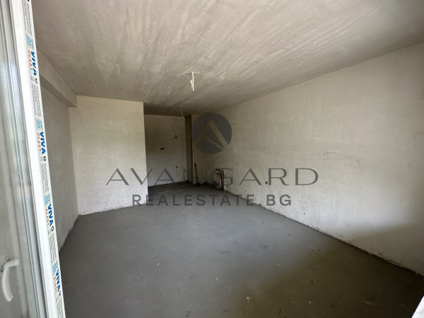 Двустаен с Паркомясто