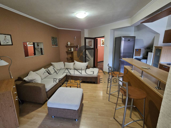 Maisonette WITH GARAGE INCLUDED IN THE PRICE / Kamenitsa 1
