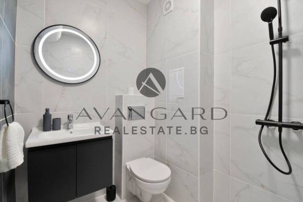 ДВУСТАЕН ОБЗАВЕДЕН / Остромила