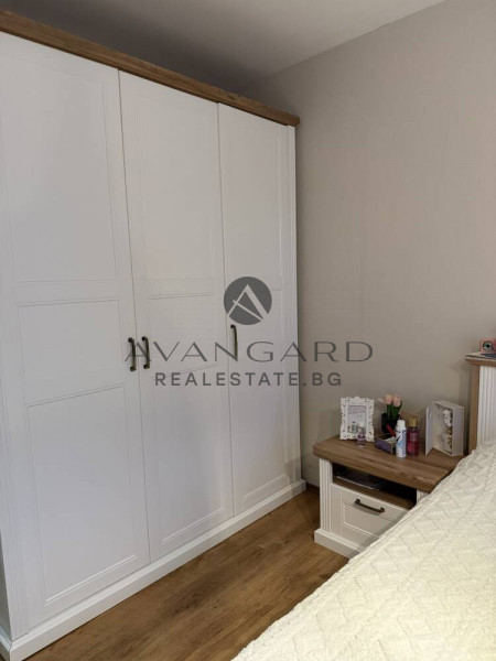 ТРИСТАЕН ОБЗАВЕДЕН АПАРТАМЕНТ! КЮЧУК ПАРИЖ!