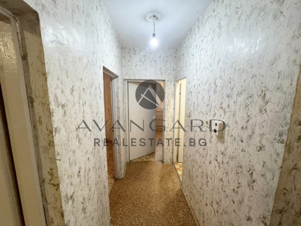 A two -bedroom furnished apartment with four separate rooms! Karshiyaka!
