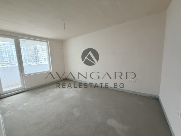 SPACIOUS THREE-ROOM APARTMENT WITH ACT 16 !!