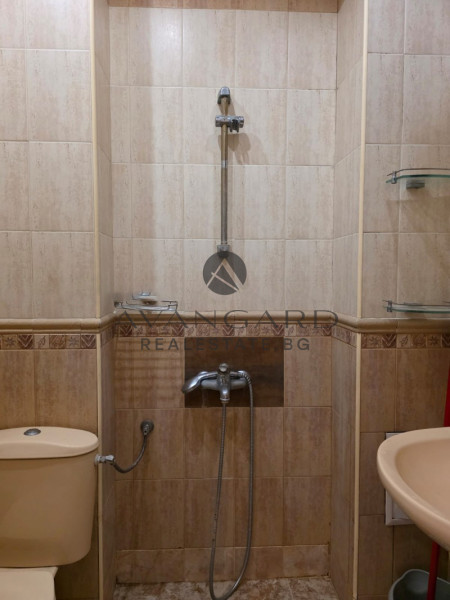 Двустаен РЕАЛНА КВАДРАТУРА