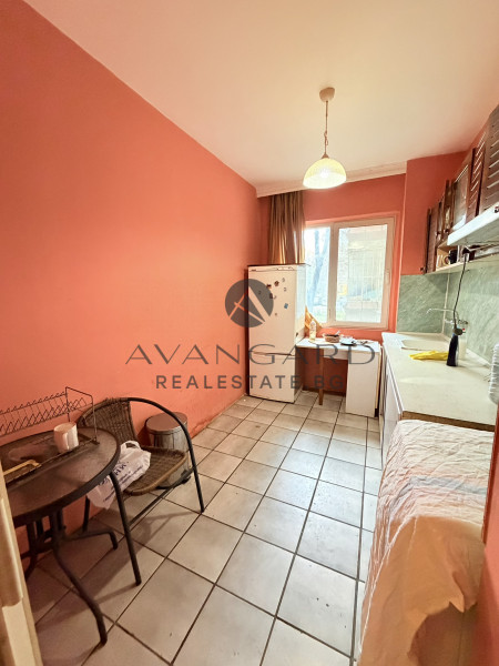 Three-room apartment next to the POLYCLINIC