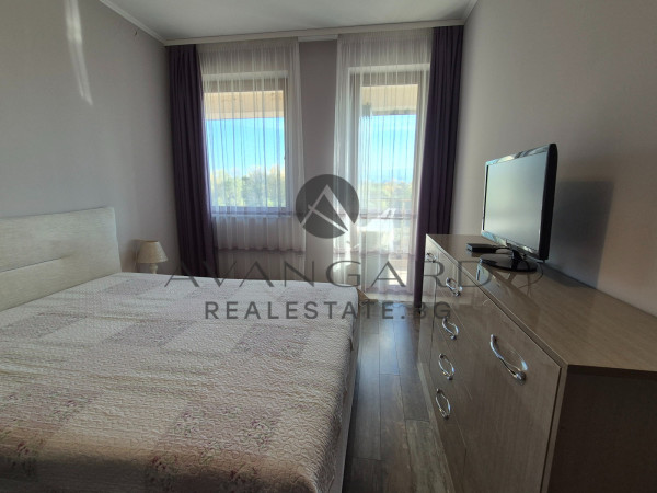 ТРИСТАЕН обзаведен / Марица Гардънс