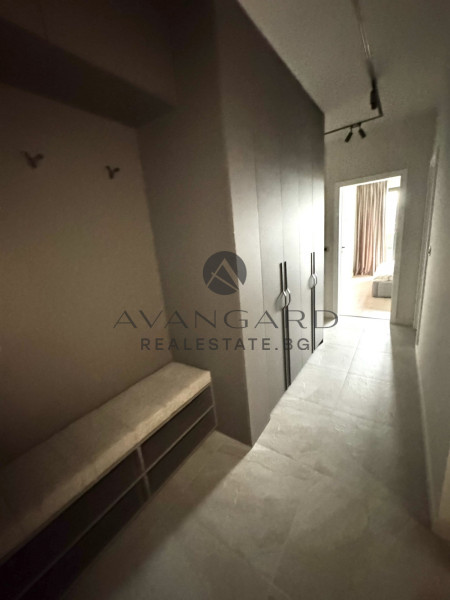 ТРИСТАЕН С АКТ 16 С ДВОР