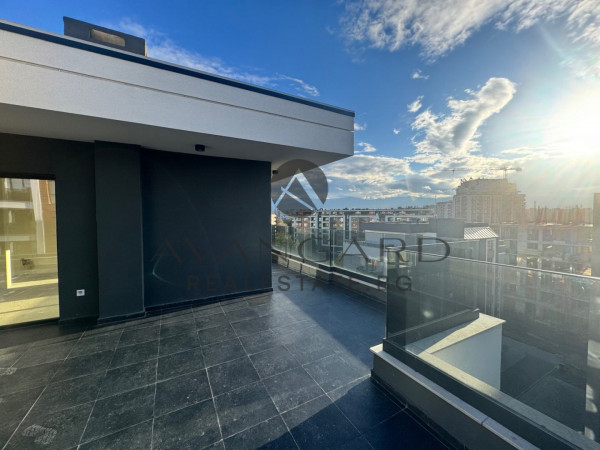 Three -bedroom penthouse in the heart of Smirnenski