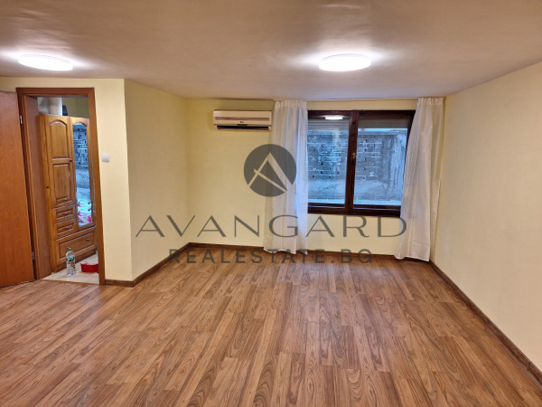 Едностаен апартамент / Смирненски