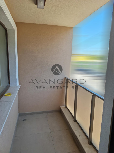 Spacious one -bedroom + parking space