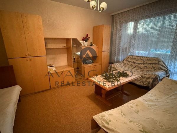 Двустаен апартамент / Изгрев