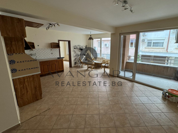 ТРИСТАЕН АПАРТАМЕНТ !!! НОВОТЕЛА !!! ГАРАЖ ВКЛЮЧЕН В ЦЕНАТА !!!