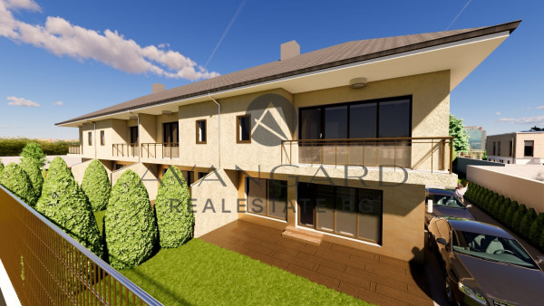 Еднофамилна къща  с ТРИ  паркоместа /  Белащица