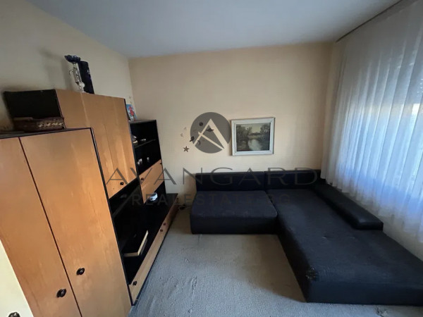 ТРИСТАЕН С РЕАЛНА КВАДРАТУРА !