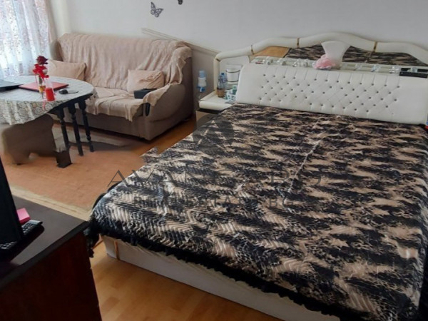 ТРИСТАЕН С РЕАЛНА КВАДРАТУРА !