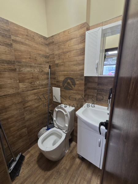 FURNISHED OFFICE FOR RENT / Trakia Residential Complex
