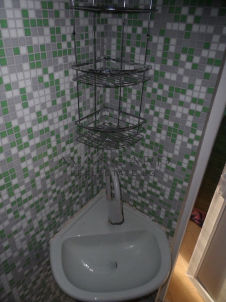 Тристаен Апартамент / Изгрев