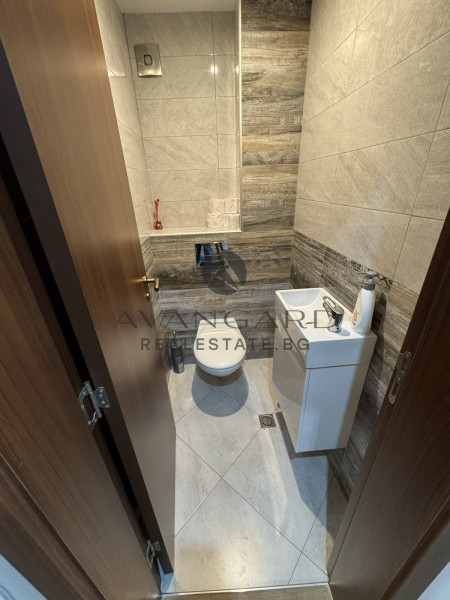 ДВУЕТАЖНА КЪЩА В ОСТРОМИЛА !!!