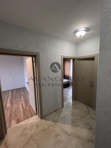 Обзаведен тристаен Кючук Париж