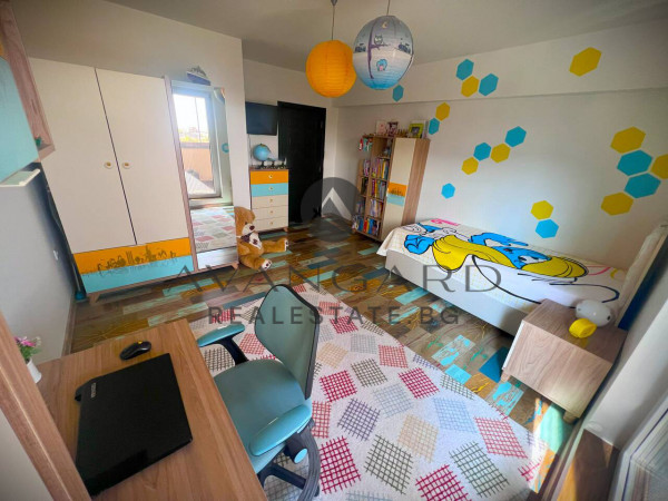 МНОГОСТАЕН ОБЗАВЕДЕН С ПАРКОМЯСТО В ЦЕНАТА! МАРКОВО!