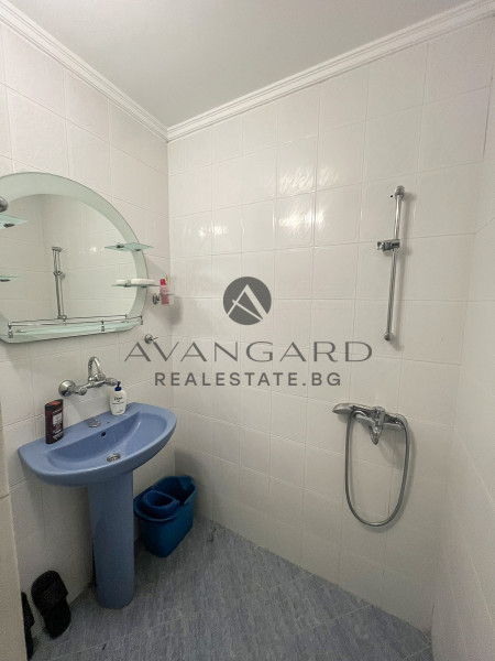 Furnished two bedroom with garage to novothel