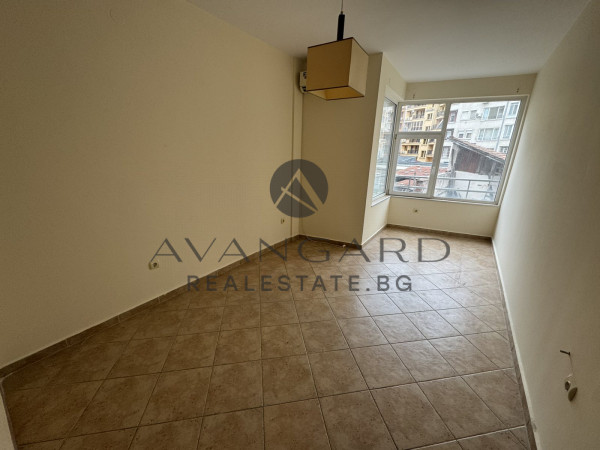 ТРИСТАЕН АПАРТАМЕНТ !!! НОВОТЕЛА !!! ГАРАЖ ВКЛЮЧЕН В ЦЕНАТА !!!