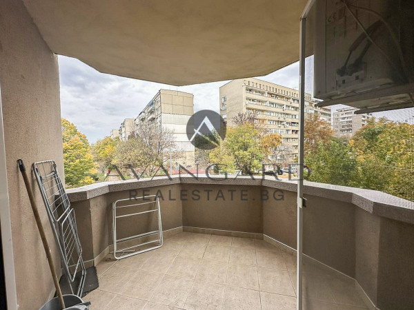 ТРИСТАЕН ОБЗАВЕДЕН С ВЪЗМОЖНОСТ ЗА ЗАКУПУВАНЕ НА ГАРАЖ/ У-ЩЕ Д. ТАЛЕВ