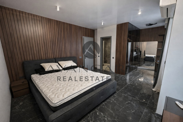 Дизайнерски тристаен до Новотела