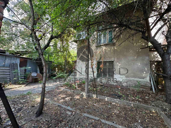 КЪЩА / ТОП ЛОКАЦИЯ / КЮЧУК ПАРИЖ