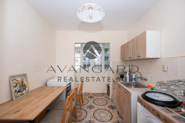 Двустаен м-н Слънчеви лъчи