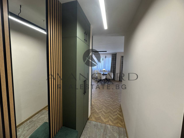 Стилно обзаведен тристаен / Мараша