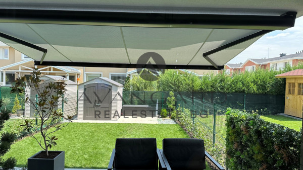 ЕДНОФАМИЛНА КЪЩА В ЗАТВОРЕН КОМПЛЕКС/ ТРАКИЯ