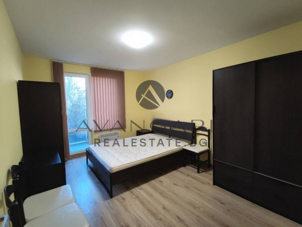 TWO-ROOM FURNISHED / Kyuchuk Paris