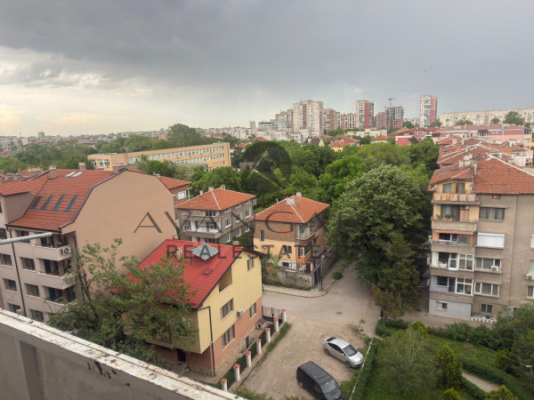 ДВУСТАЕН / РЕАЛНА КВАДРАТУРА