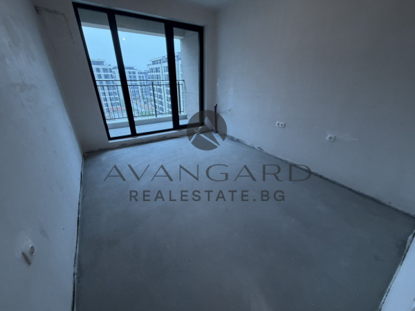 ИЗГОДНО! Тристаен с акт 16 Тракия