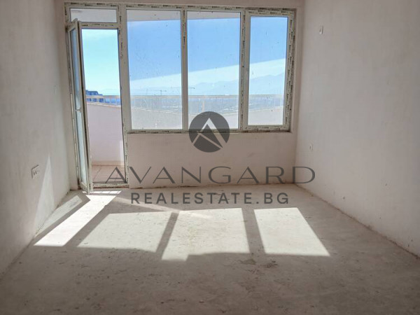 ТРИСТАЕН С АКТ 16 / СЪДИЙСКИ