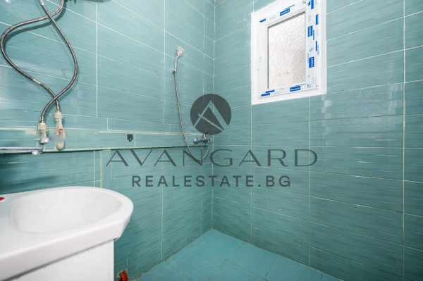 Двустаен м-н Слънчеви лъчи