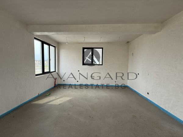 Separate two -storey house / Belomorski