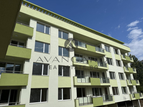 Двустаен с Паркомясто