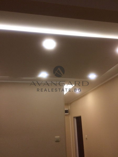 ОТРЕМОНТИРАН ДВУСТАЕН С ТРИ ОТДЕЛНИ СТАИ !