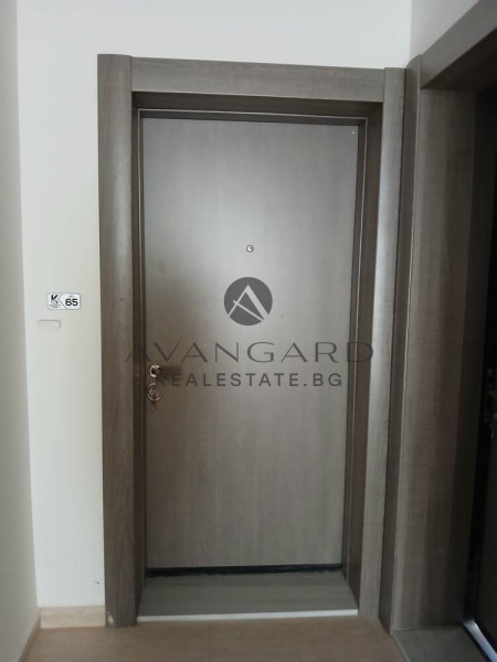 ТРИСТАЕН С АКТ 16 / СЪДИЙСКИ