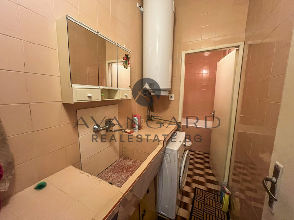 Тристаен РЕАЛНА КВАДРАТУРА