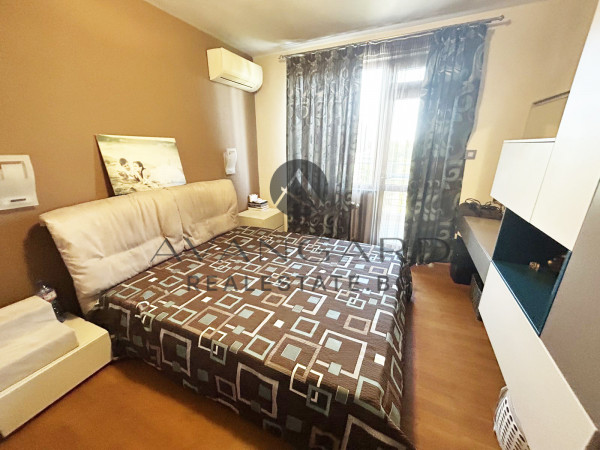 Four -bedroom fair