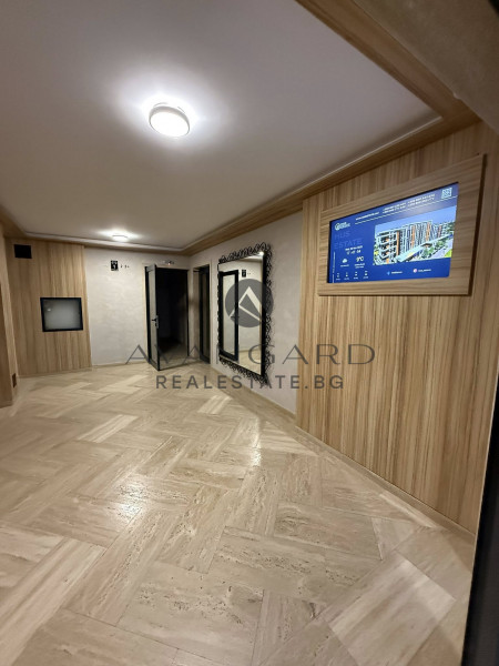 ДВУСТАЕН ОБЗАВЕДЕН! СМИРНЕНСКИ!